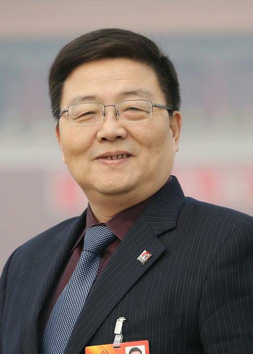 全国人大代表肖伟：建议加快中药防治重大病毒感染性疾病创新药物研发